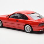 BMW 850 CSi E31 Rdeč Otto 1:18 - image 5 of 6