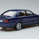BMW Alpina B10 4.6 E34 Moder MCG 1:18 MCG18230 Kovina - image 2 of 6