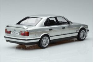 BMW Alpina B10 4.6 E34 Srebrn MCG 1:18 MCG18231 Kovina – slika 2 od 5