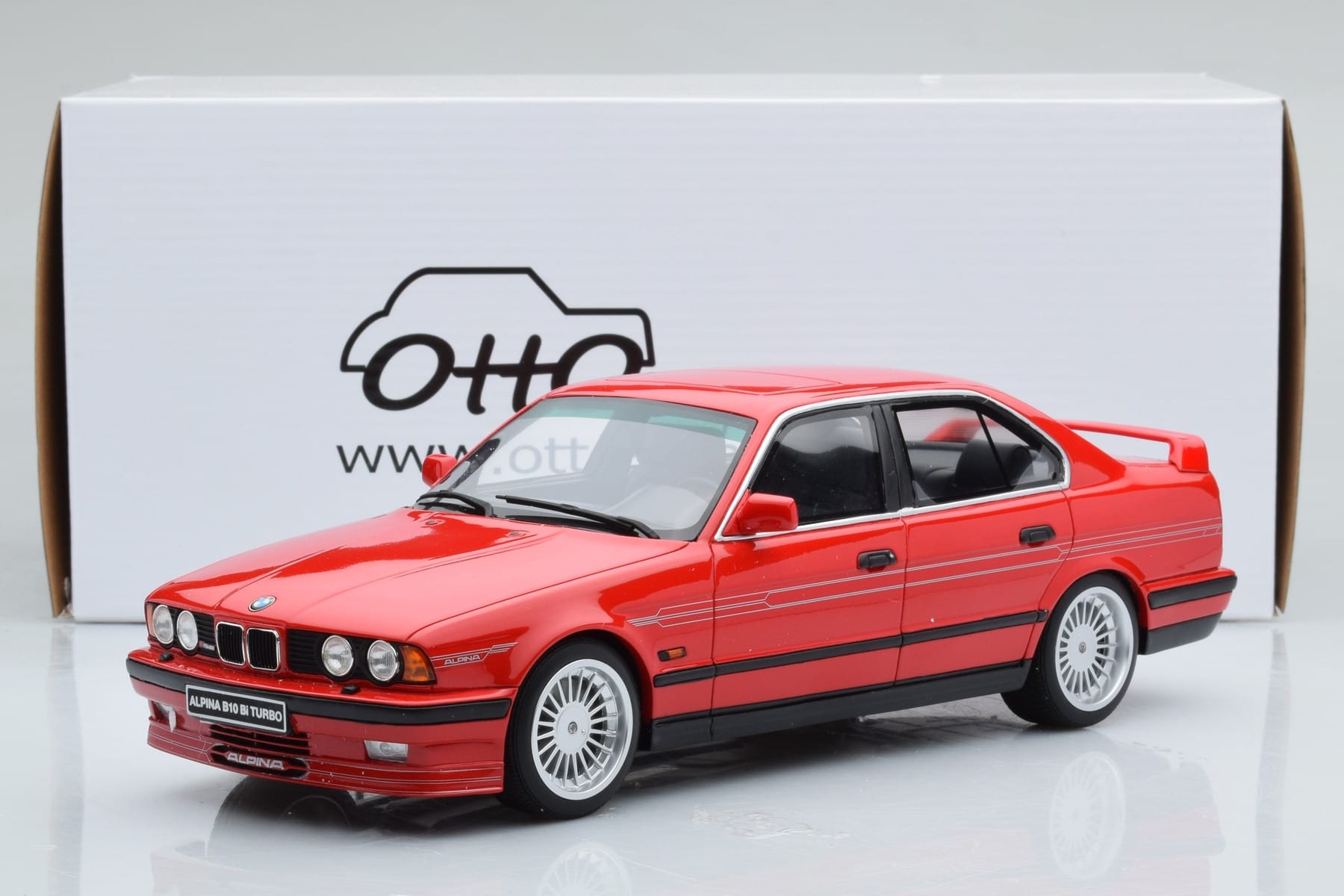 BMW Alpina B10 E34 Biturbo Rdeč Otto 1:18 OT648 Smola – slika 6 od 6