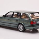 BMW Alpina B10 E34 Touring Temno Zelena MCG 1:18 - image 5 of 6