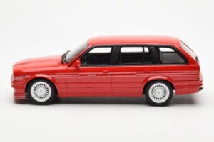 BMW Alpina B3 2.7 E30 Touring Rdeč Otto 1:18 OT366 Smola – slika 3 od 6
