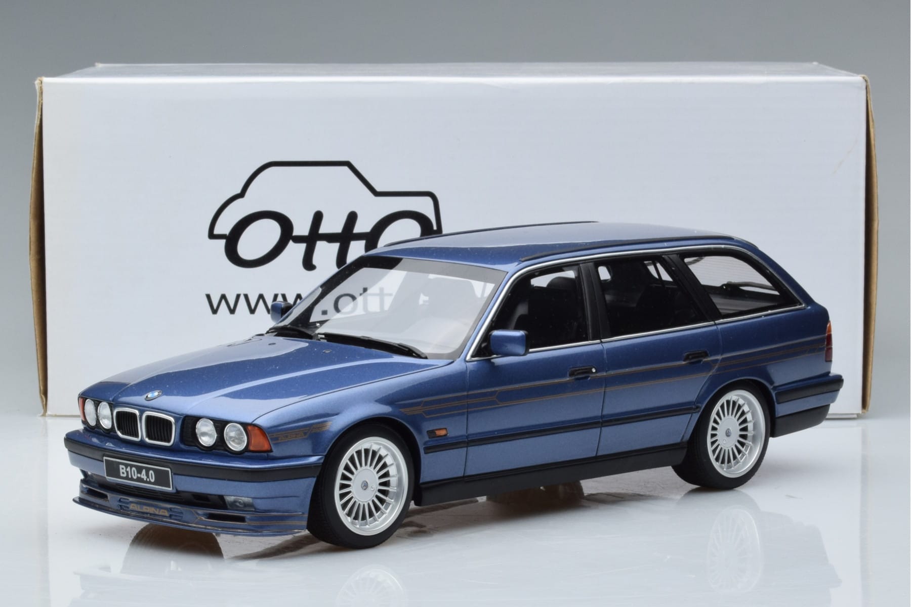 BMW Alpina B10 E34 4.0 Touring Moder Otto 1:18 OT944 Smola – slika 6 od 6