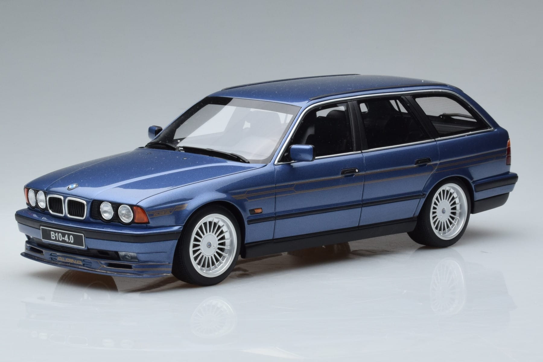 BMW Alpina B10 E34 4.0 Touring Moder Otto 1:18 OT944 Smola