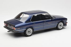 BMW Alpina B7S E12 Turbo Dark Sapphire Moder Metalik Otto 1:18 OT640 Smola – slika 2 od 6