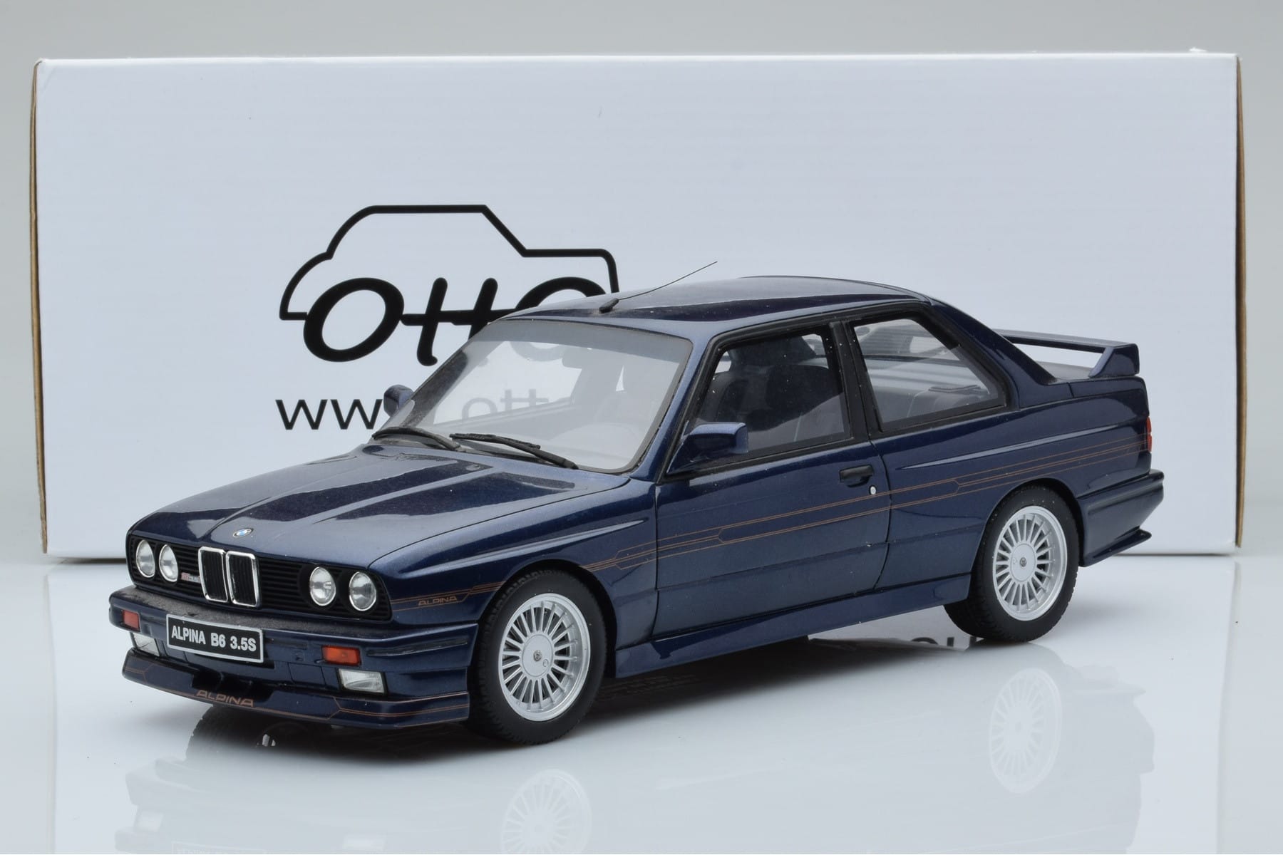BMW Alpina B6 E30 3.5S Moder Otto 1:18 OT141 Smola – slika 6 od 6