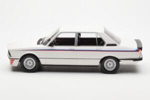 BMW M535i E12 Bel Norev 1:18 183265 Kovina – slika 3 od 5