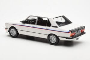 BMW M535i E12 Bel Norev 1:18 183265 Kovina – slika 4 od 5