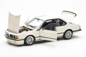 BMW M635 CSi E24 Bel Dealer Edition AUTOart 1:18 80430145829 Kovina – slika 2 od 8