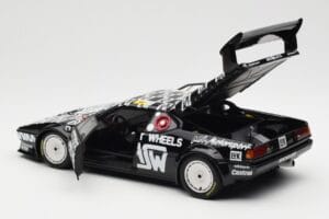 BMW M1 #111 Team MK Motorsport J-L. Witmeur / Krankenberg / Libert 24 Hours of Le Mans 1986 Minichamps 1:18 180862911 Kovina – slika 5 od 8