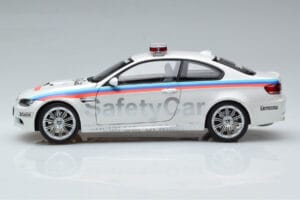 BMW M3 E92 MotoGP Safety Car 2008 Kyosho 1:18 08736GP Kovina – slika 4 od 7