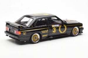 BMW M3 E30 #3 J. Richards Austrian Airlines ATCC 1987 AUTOart 1:18 88745 Kovina – slika 3 od 8