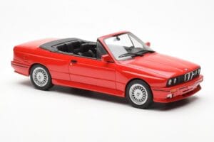 BMW M3 E30 Kabriolet Rdeč Otto 1:18 OT077 Smola – slika 4 od 6
