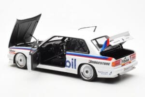 BMW M3 E30 #5 P. Brock Mobil ATCC 1988 AUTOart 1:18 88845 Kovina – slika 5 od 8
