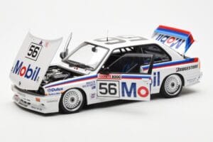 BMW M3 E30 #56 P. Brock / J. Richards Mobil Bathurst 1000 1988 AUTOart 1:18 88847 Kovina – slika 2 od 9