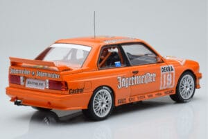BMW M3 E30 Jagermeister #19 A. Hahne DTM Nurburgring 1992 IXO 1:18 18RMC082A Kovina – slika 2 od 6