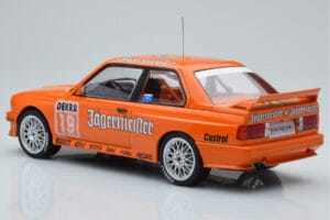 BMW M3 E30 Jagermeister #19 A. Hahne DTM Nurburgring 1992 IXO 1:18 18RMC082A Kovina – slika 5 od 6