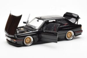 BMW M3 E30 Sport Evolution Črna Custom Wheels AUTOart 1:18 70562 Kovina – slika 2 od 8
