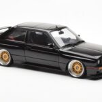 BMW M3 E30 Sport Evolution Črna Custom Wheels AUTOart 1:18 - image 6 of 8