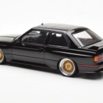 BMW M3 E30 Sport Evolution Črna Custom Wheels AUTOart 1:18 - image 7 of 8