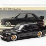 BMW M3 E30 Sport Evolution Črna Custom Wheels AUTOart 1:18 - image 8 of 8