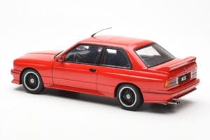 BMW M3 E30 Sport Evolution Cecotto Edition Rdeč AUTOart 1:18 70566 Kovina – slika 7 od 8