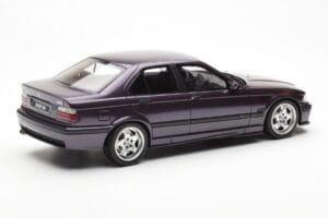 BMW M3 E36 Vijolična Otto 1:18 OT307 Smola – slika 2 od 6