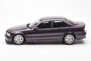 BMW M3 E36 Vijolična Otto 1:18 OT307 Smola – slika 3 od 6