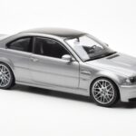 BMW M3 E46 CSL Siv Kyosho 1:18 - image 6 of 8