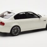 BMW M3 E90 Sedan Bel GT Spirit 1:18 - image 2 of 6