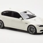 BMW M3 E90 Sedan Bel GT Spirit 1:18 - image 4 of 6