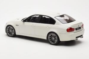 BMW M3 E90 Sedan Bel GT Spirit 1:18 GT053 Smola – slika 5 od 6