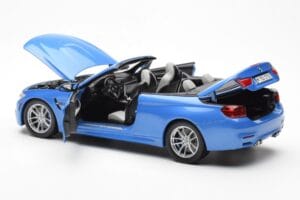 BMW M4 F83 Kabriolet Yas Marina Modra Paragon 1:18 80432339612 Kovina – slika 5 od 8