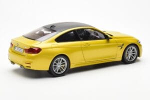 BMW M4 F82 Austin Rumen Metallic Paragon 1:18 80432339606 Kovina – slika 3 od 8