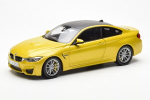 BMW M4 F82 Austin Rumen Metallic Paragon 1:18