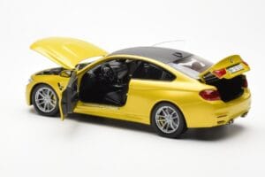 BMW M4 F82 Austin Rumen Metallic Paragon 1:18 80432339606 Kovina – slika 5 od 8