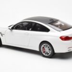 BMW M4 F82 Frozen Brilliant Bela Paragon 1:18 - image 7 of 8