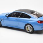 BMW M4 F82 Yas Marina Modra Paragon 1:18 - image 7 of 8