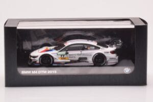 BMW M4 F82 #77 M. Tomczyk BMW M Performance Parts DTM 2015 Minichamps 1:43 80422405594 Kovina – slika 4 od 4