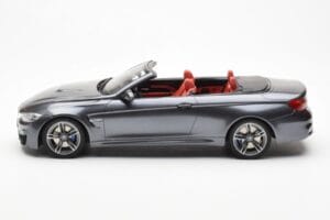 BMW M4 F83 Kabriolet Siv GT Spirit 1:18 GT081 Smola – slika 3 od 6