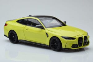 BMW M4 G82 Rumen Dealerska Izdaja Minichamps 1:18 80435A51949 Kovina – slika 6 od 8