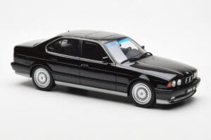 BMW M5 E34 Črn Otto 1:18 OT690 Smola – slika 4 od 6