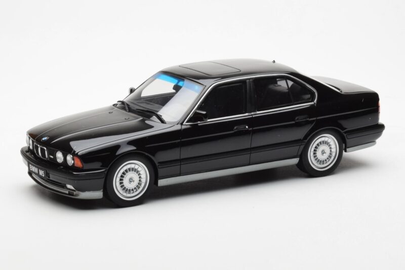 BMW M5 E34 Črn Otto 1:18