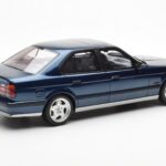 BMW M5 E34 Modra Metallic Otto 1:18 - image 2 of 6