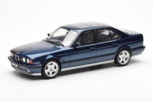 BMW M5 E34 Modra Metallic Otto 1:18