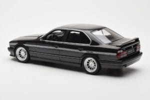 BMW M5 E34 Hartge H5 V12 Diamond Črn Metallic Otto 1:18 OT362 Smola – slika 5 od 6