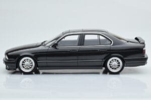 BMW M5 E34 Hartge Črn Otto 1:18 OT362B Smola – slika 3 od 6