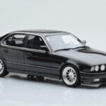BMW M5 E34 Hartge Črn Otto 1:18 - image 6 of 6