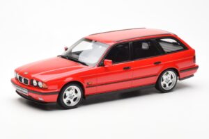 BMW M5 E34 Touring Rdeč Otto 1:18