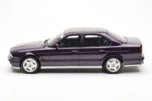 BMW M5 E34 Vijoličen Otto 1:18 OT106 Smola – slika 3 od 6